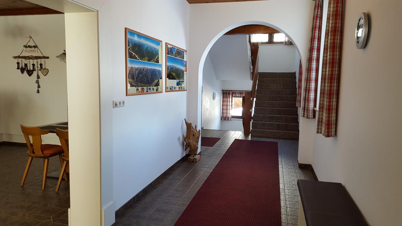 Pension Elmerhof Elmen ภายนอก รูปภาพ